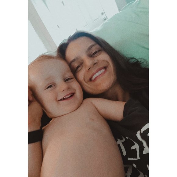 Meet your Posher, Caitlin - Picture 1 of 1